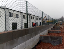 Montáž čtyřhranného pletiva – Zbůch Montáž čtyřhranného pletiva – Zbůch